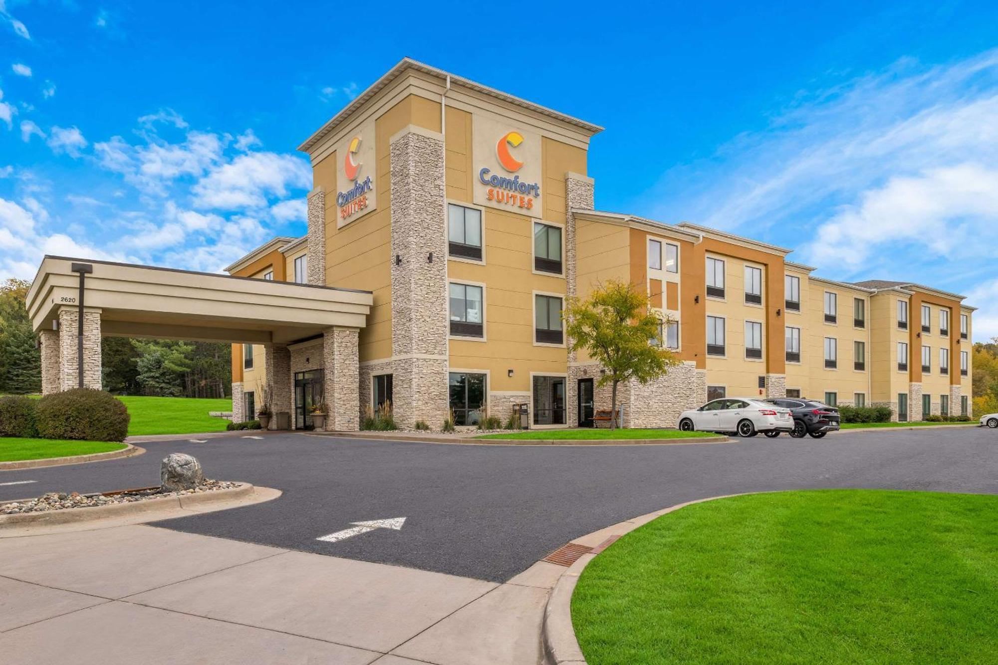 Comfort Suites Hudson I-94 Exterior photo