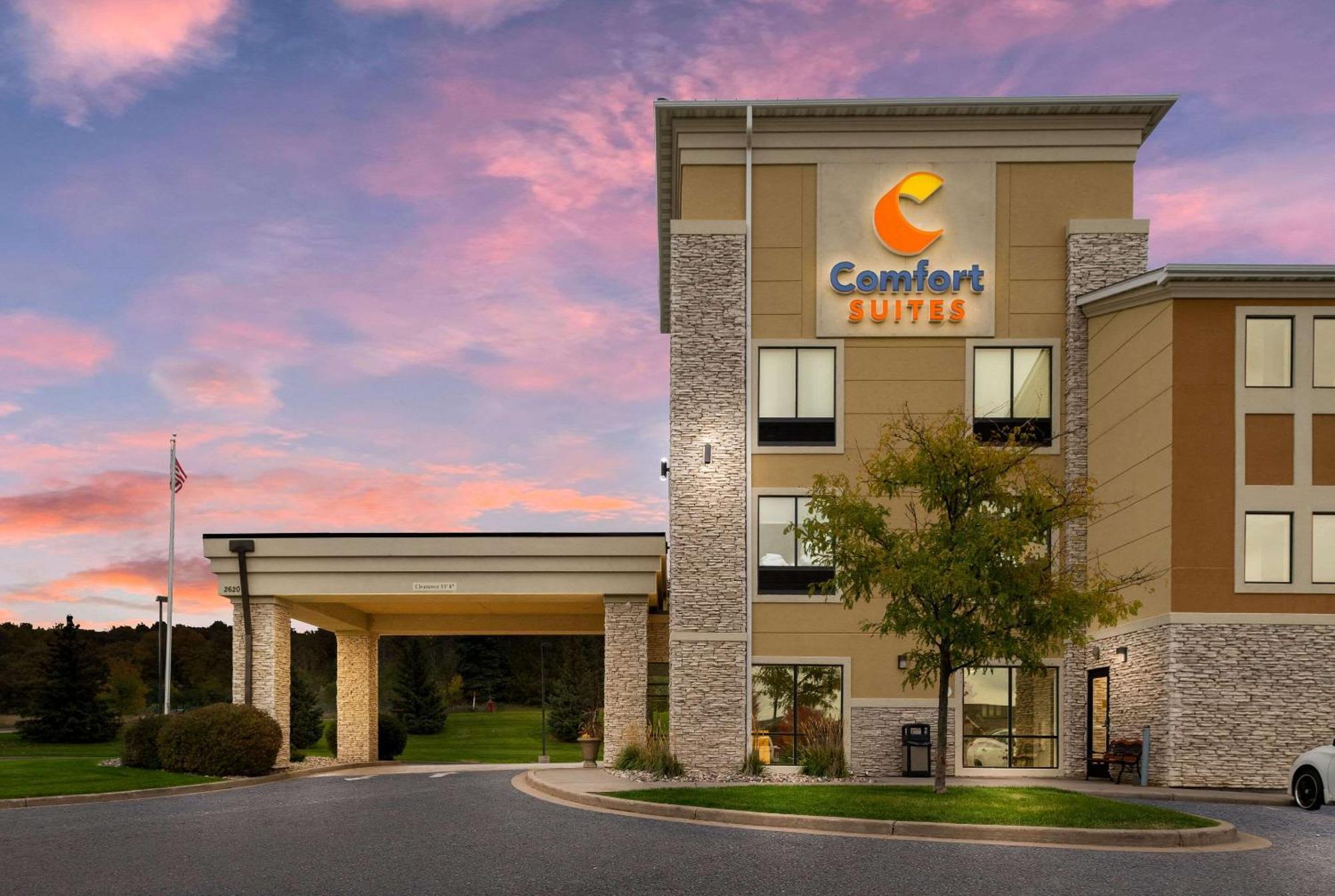 Comfort Suites Hudson I-94 Exterior photo